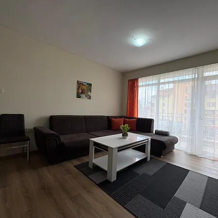 Apartment Kamelia