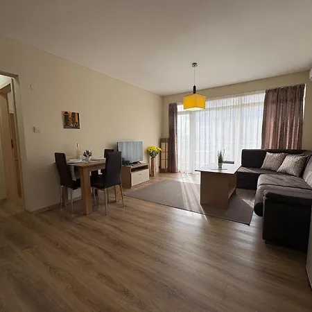 Apartment Kamelia *